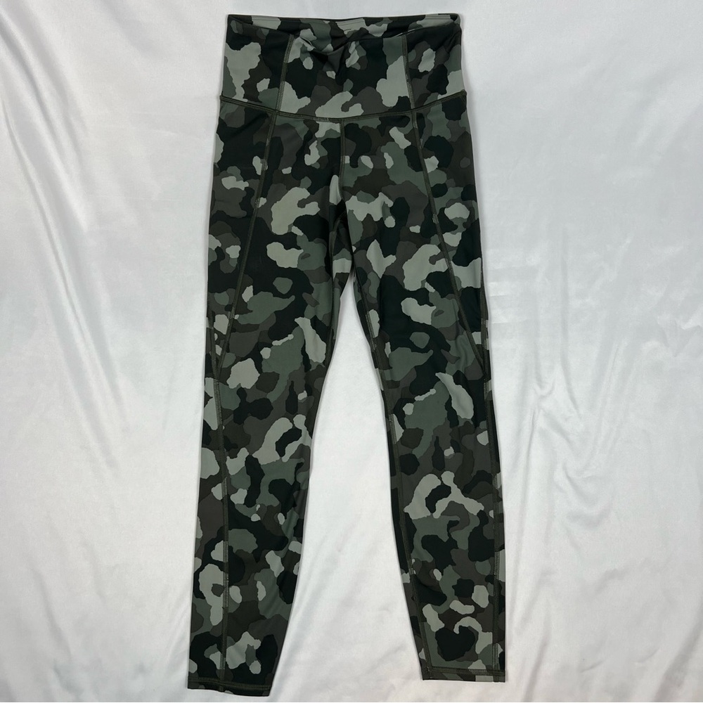 Athleta Lightning Camo‎ 7/8 Tight SuperSonic Mountain Olive Green Size XS